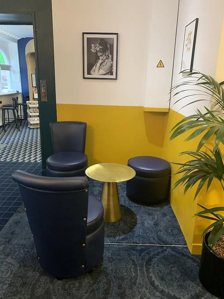 Hotel Ibis Styles Cadet Lafayette Parigi