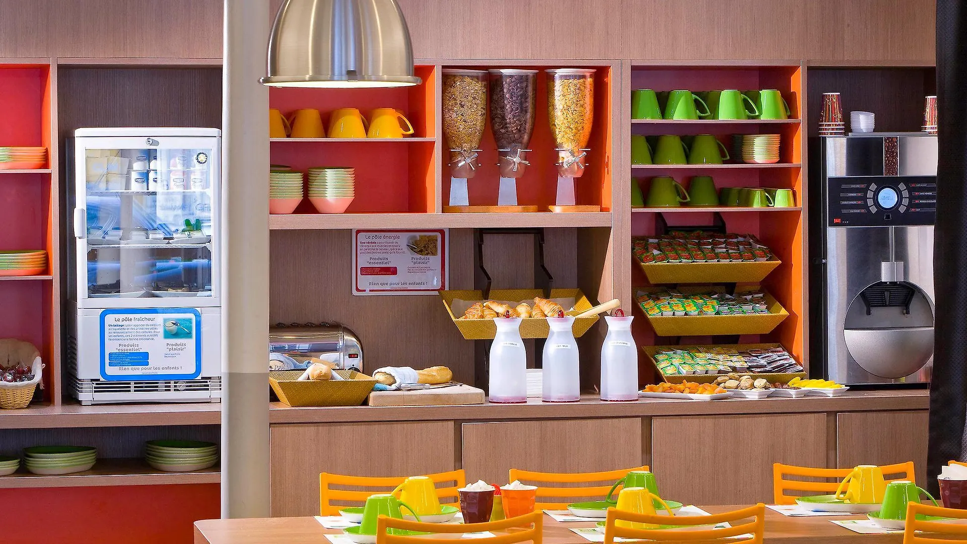 Hotel Ibis Styles Cadet Lafayette Paris