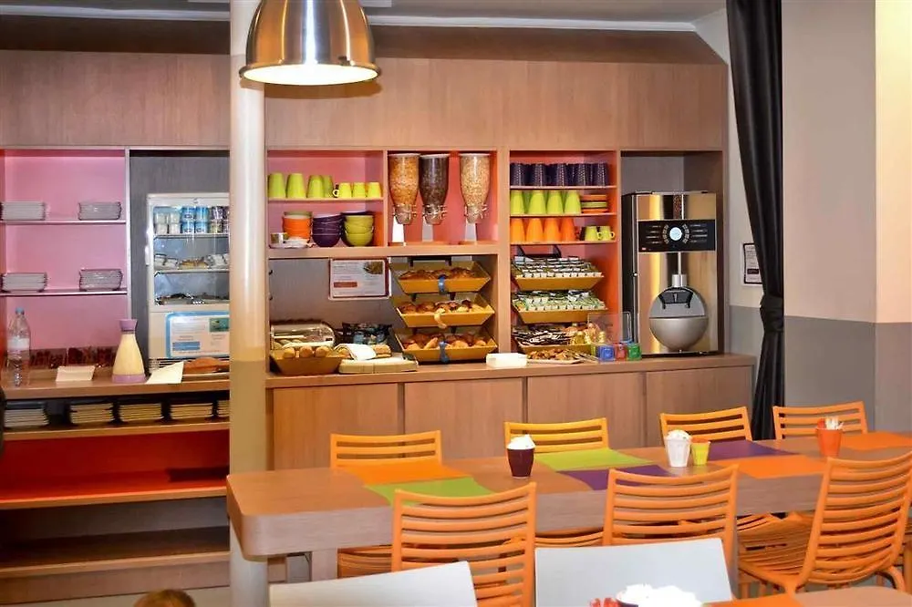 Hotel Ibis Styles Cadet Lafayette Paris