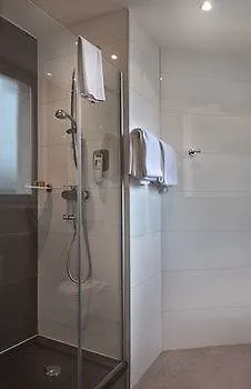 Ibis Styles Cadet Lafayette 3* Paryż